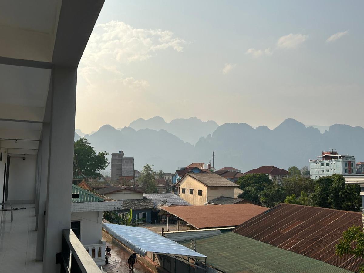 Vang Vieng Backpackers Hostel Exterior photo