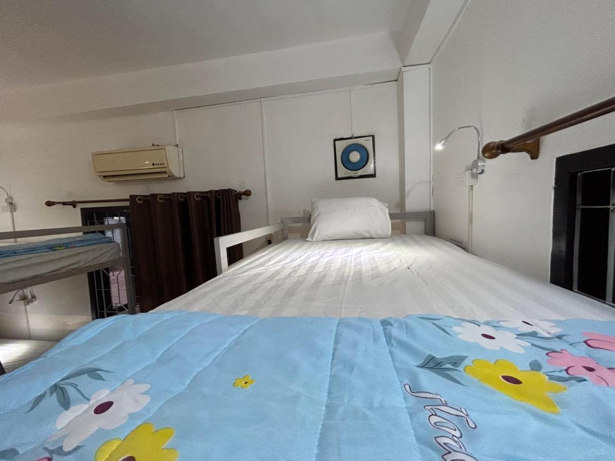 Vang Vieng Backpackers Hostel Exterior photo