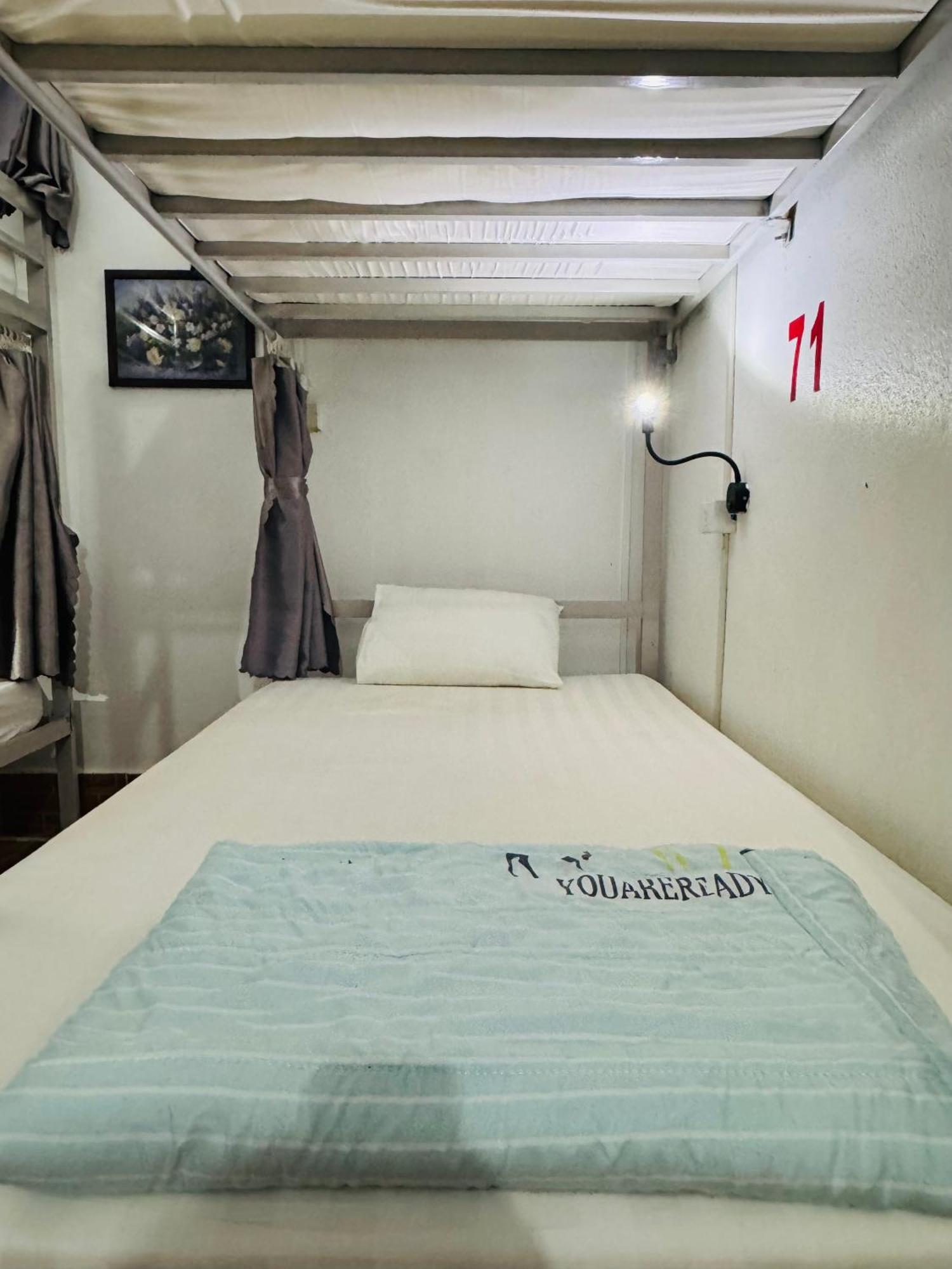 Vang Vieng Backpackers Hostel Exterior photo